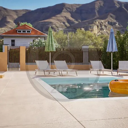 Cozy In With Heated Swimming Pool *